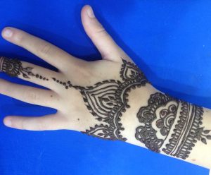 Henna and Glitter Tattoos at Gold Coast and Surfers Paradise